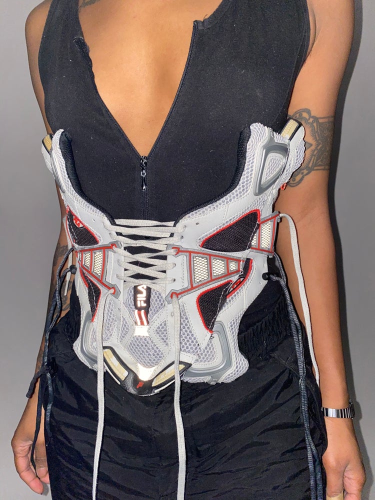 FRISKMEGOOD REFLECTIVE SNEAKER CORSET