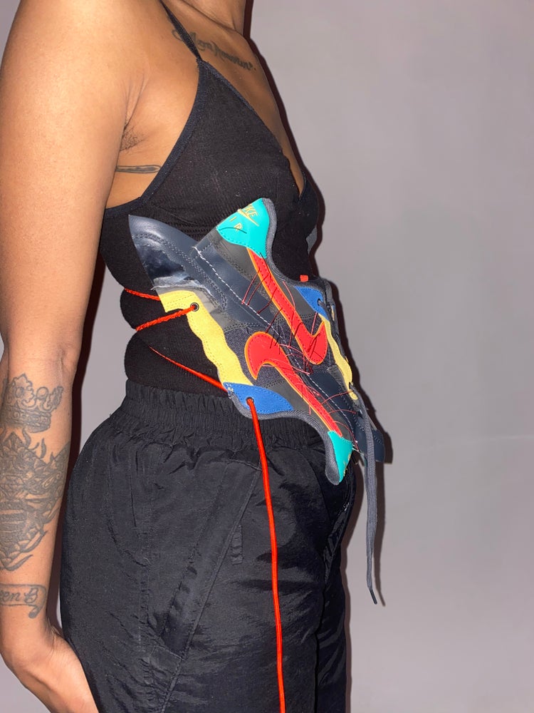 FRISKMEGOOD BHM SNEAKER CORSET
