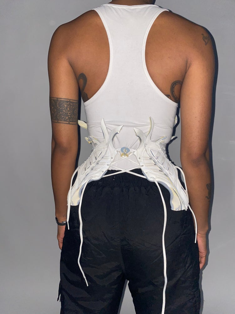 FRISKMEGOOD THREE STRIPE RETRO SNEAKER CORSET