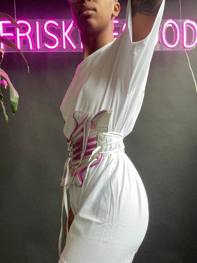 FRISKMEGOOD THREE STRIPE CRUSHED ORCHID SNEAKER CORSET