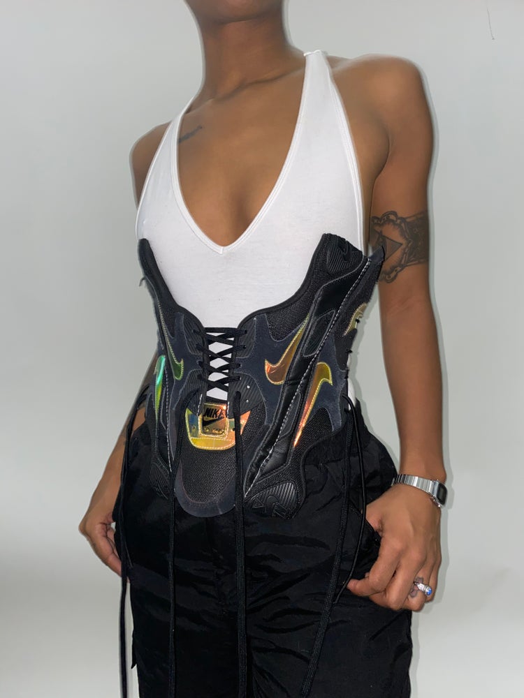 FRISKMEGOOD HOLOGRAM SNEAKER CORSET