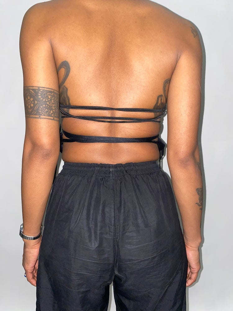 FRISKMEGOOD AJ-1 SIREN RED SNEAKER TOP